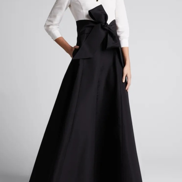 Teri John Gown.Bought at Bergdorf Goodman.Never Worn, New w/Tag, S14- Runs Small - Picture 9 of 9